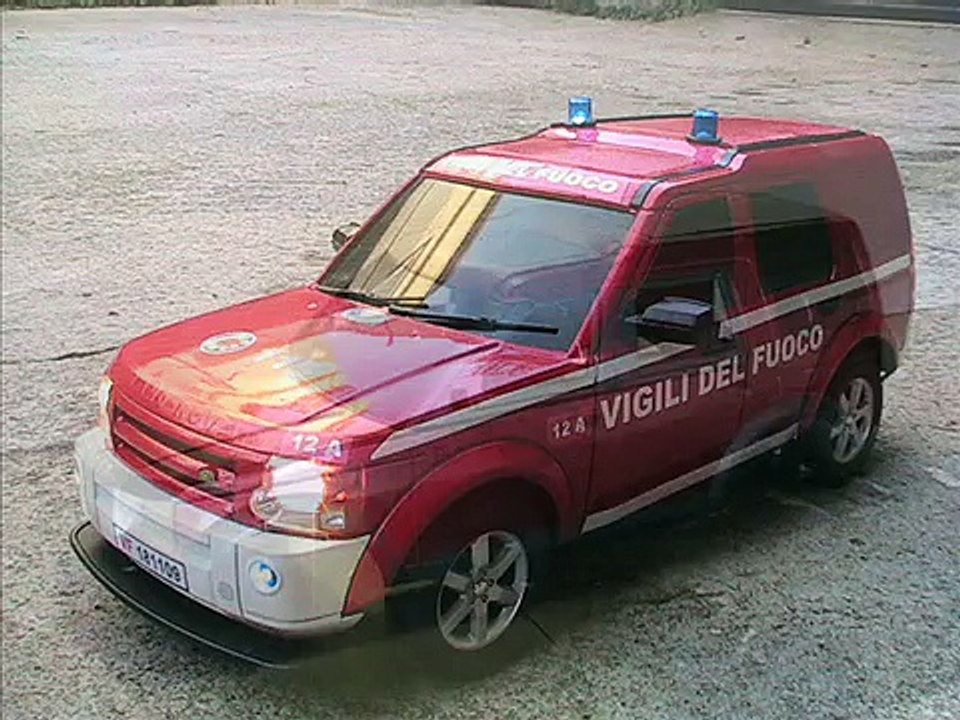 modello Land Rover Vigili del Fuoco
