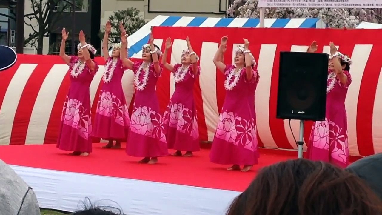 Japanese flower dance