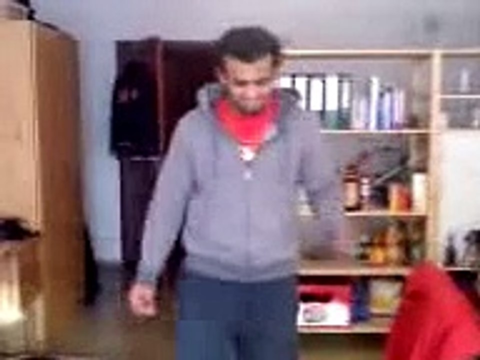 Niroshan beim Dancen