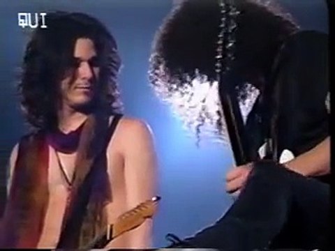 Guns N' Roses - Wild Horses ( Live In Tokyo I ) ©.