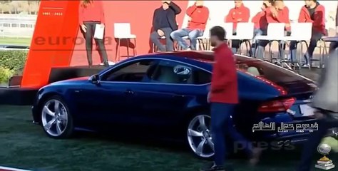 نجوم ريال مدريد يتسلمون سياراتهم الجديدة و رونالدو ! Cristiano Ronaldo receives Audi 2014