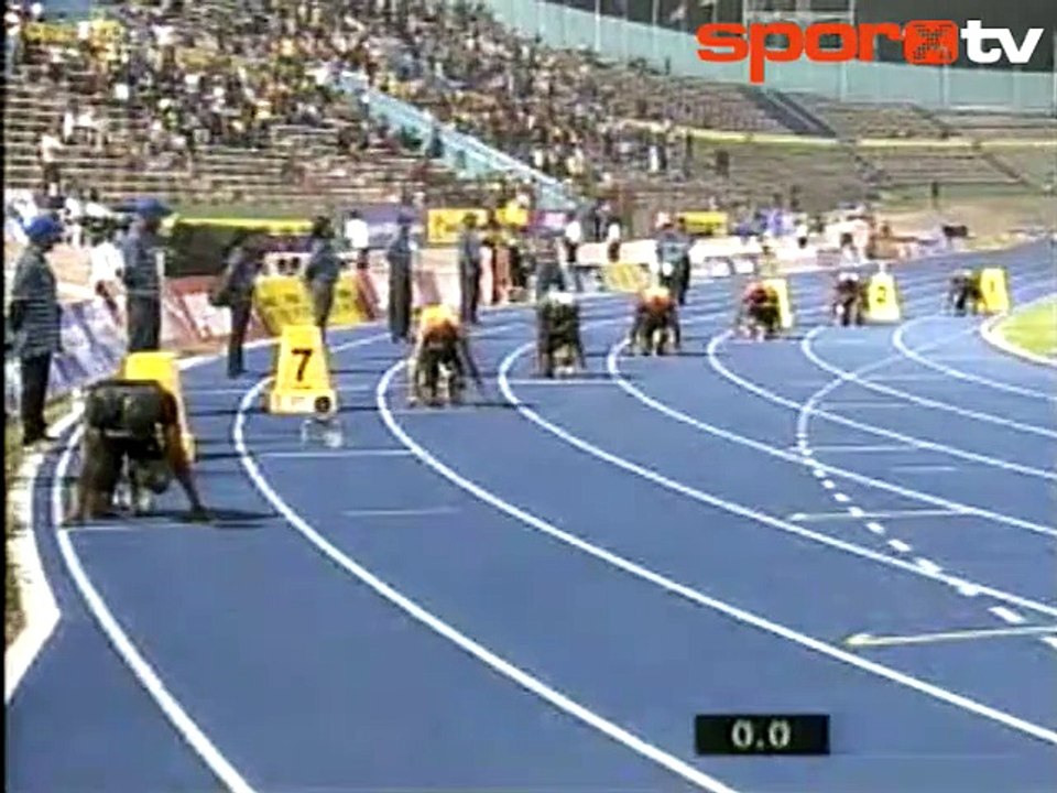 Usain Bolt 200 metrede de geçildi