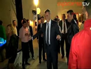 "1 kuruş borç yok" dedi ve çökertme oynadı