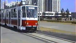 Tramvaj a karosa v Pchjongjangu