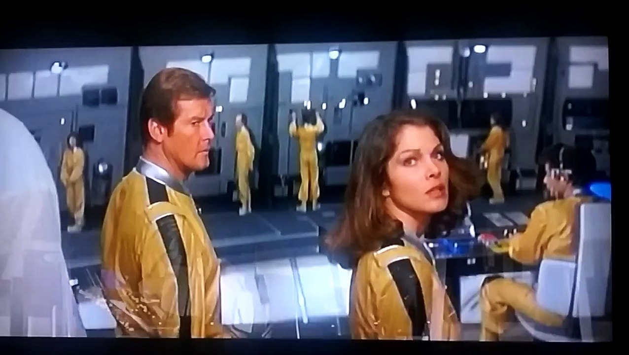 Moonraker: Jaws turns good