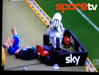 Almanya'da feci olay! Kameraman komalık...
