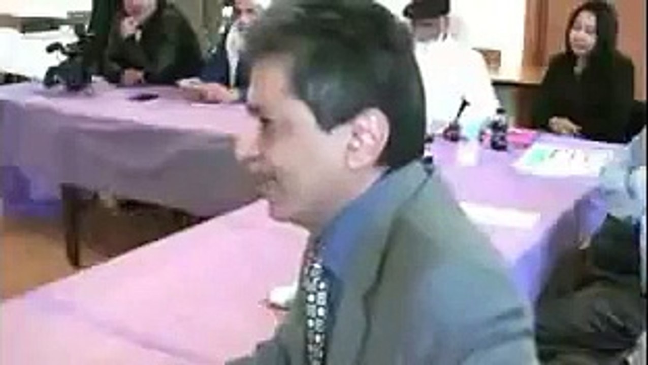 Watch HOw MQM Supporters Speaking Against Pakistan Army Due to Operation