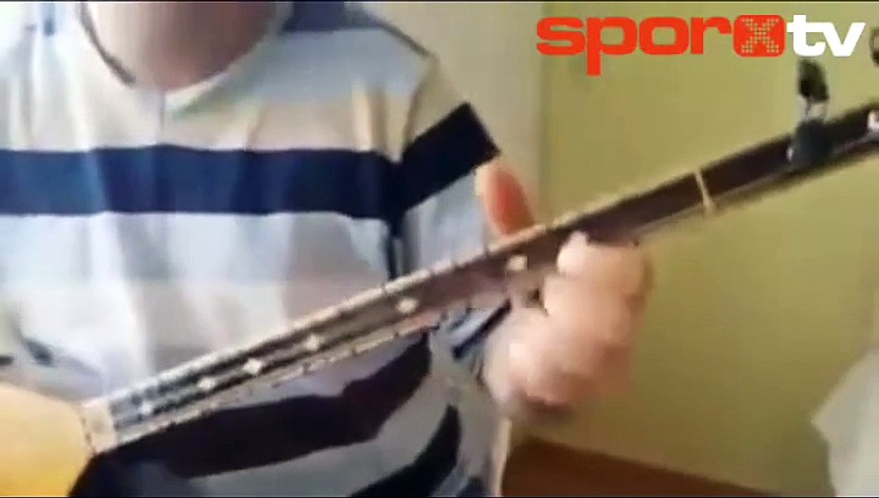 Sneijder'e Kadıköy türküsü!
