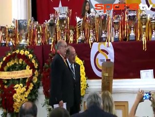 Duygun Yarsuvat'tan 109. yıl mesajı!