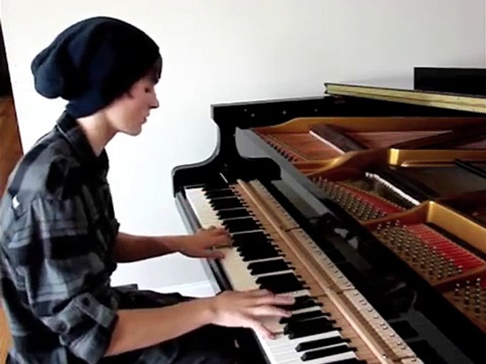 Adele: Someone Like You Piano Cover