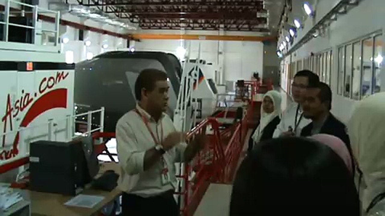 Flight Training at Air Asia Academy - Lawatan Benchmarking Politeknik Seberang Perai