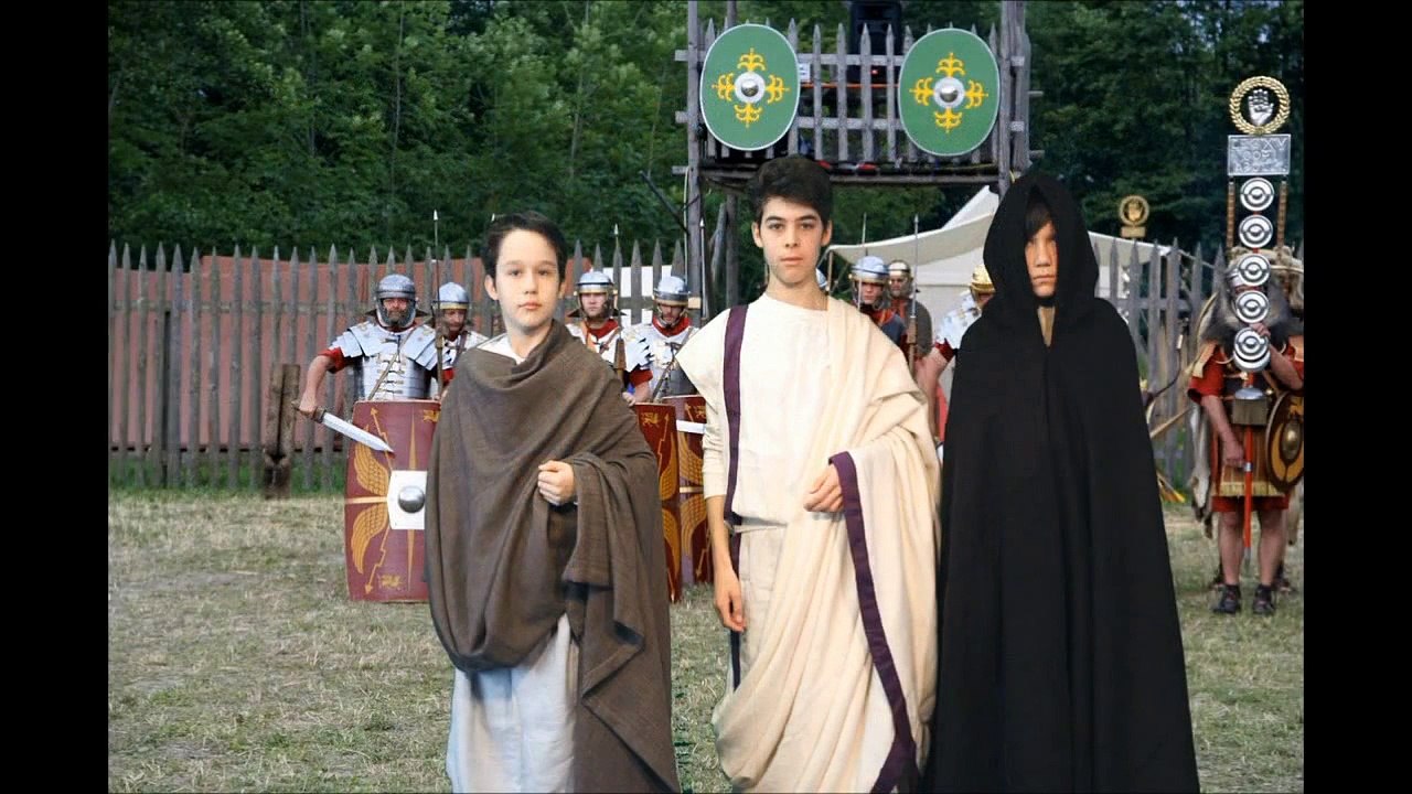 Gymnasium Celeanum KV project DONDERDAG fotomontage.wmv