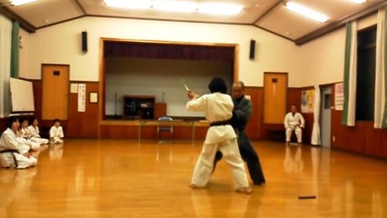 girl's...girl's !!!!! karate self defense (AIRY)