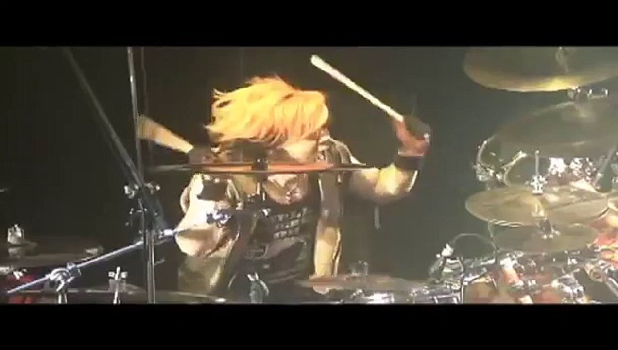 BULL ZEICHEN 88「覇烏/PROLOGUE/ボイマヘ」MASSIVE ROCK FES 2010 LIVE