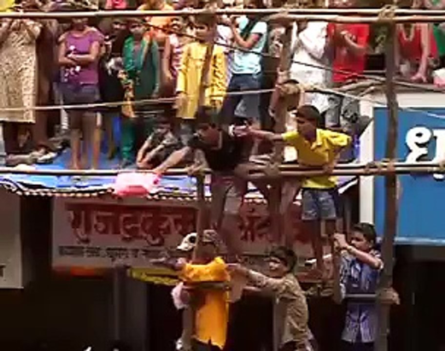 Accident Ganesh Chaturthi Mumbai 2014