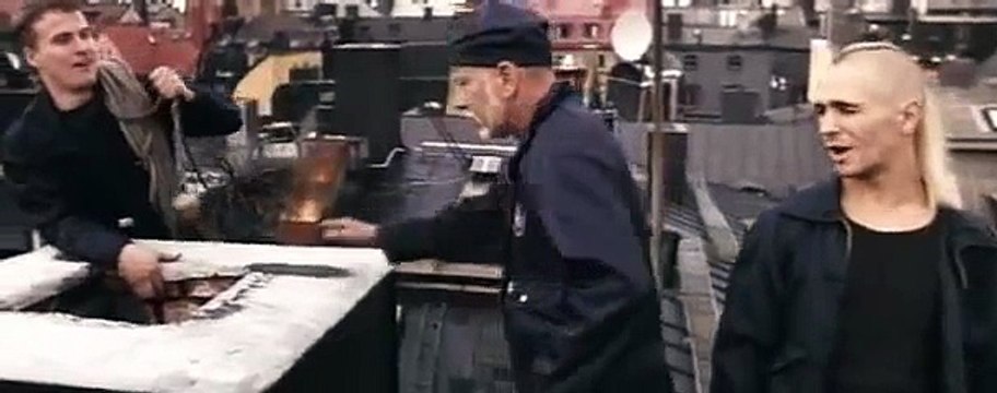 Nattbuss 807 - Drar du i dig en bira varje gång du vill att den ska stå?