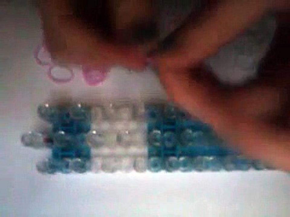 Rainbow Loom- Bunny (Baby) One loom Original Design