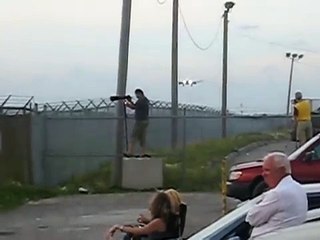 Attérissage presque raté BritishAirways 1 / by Nadine Guillaume L N.