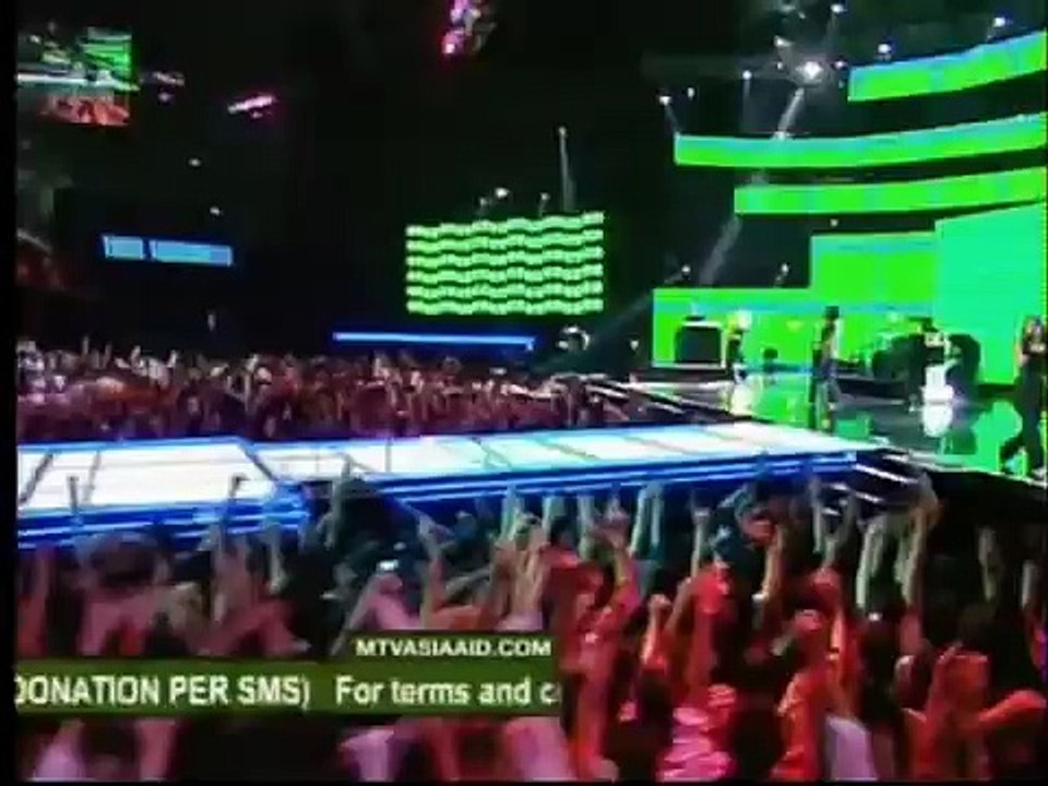 Kelly Clarkson - Since U Been Gone - MTV Asia Aid 2005