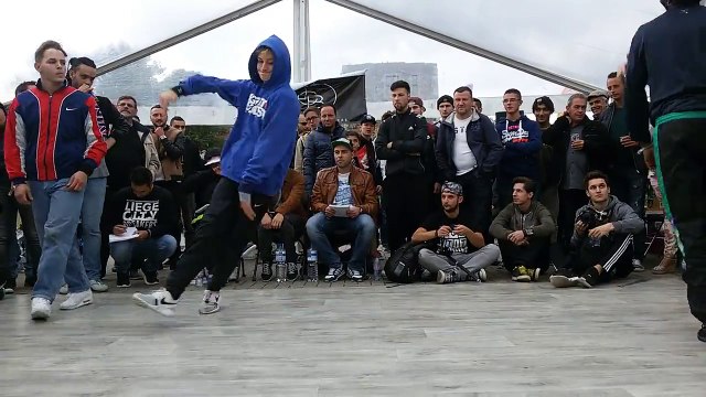 Art street battle - buster & base vs style invader