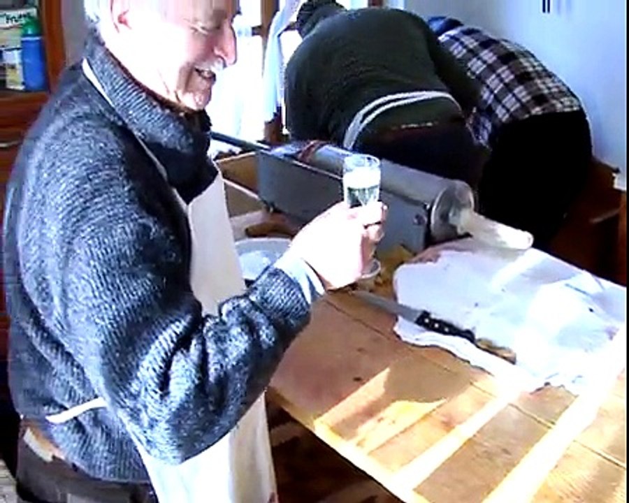 L'arte degli insaccati casalinghi di Spert (Bl)