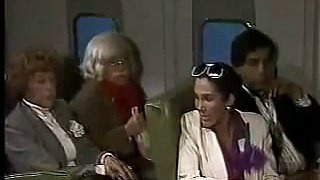 16 b) Chespirito 1980 - El Dr. Chapatin - El pasajero majadero