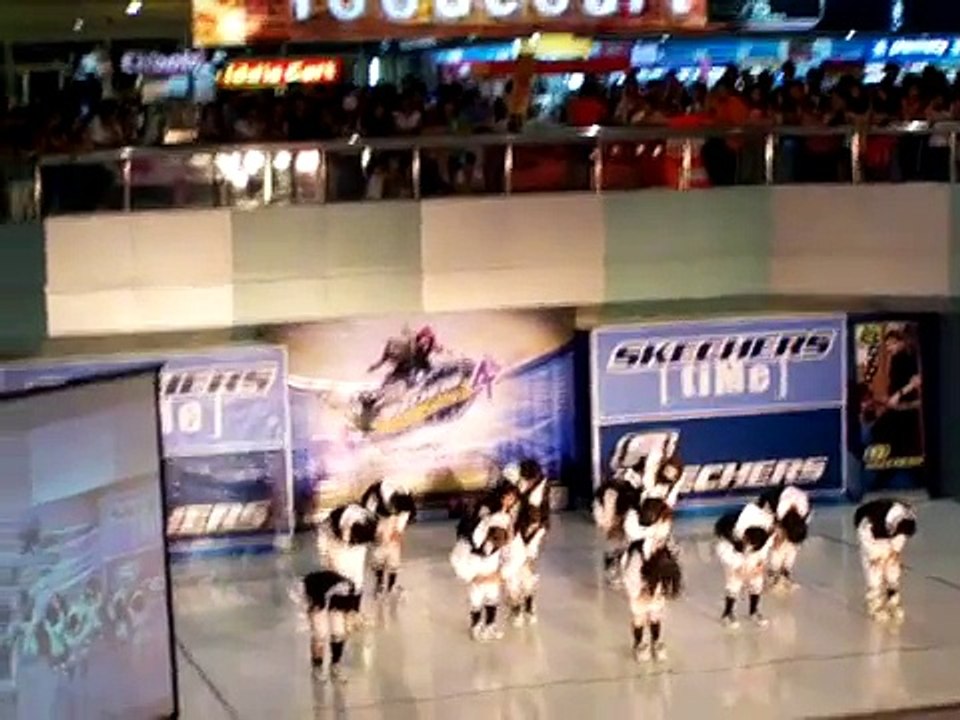 FEU Fern Crew Skechers Streetdance Battle 4