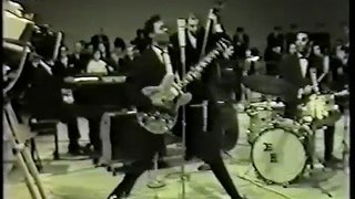 Chuck Berry -  Promised Land & Johnny B  Good live