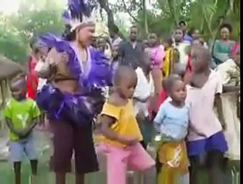 Saida Karoli - Atakanyukwile New Tanzanian music 2011 Swahili Traditional Tanzanian Dance