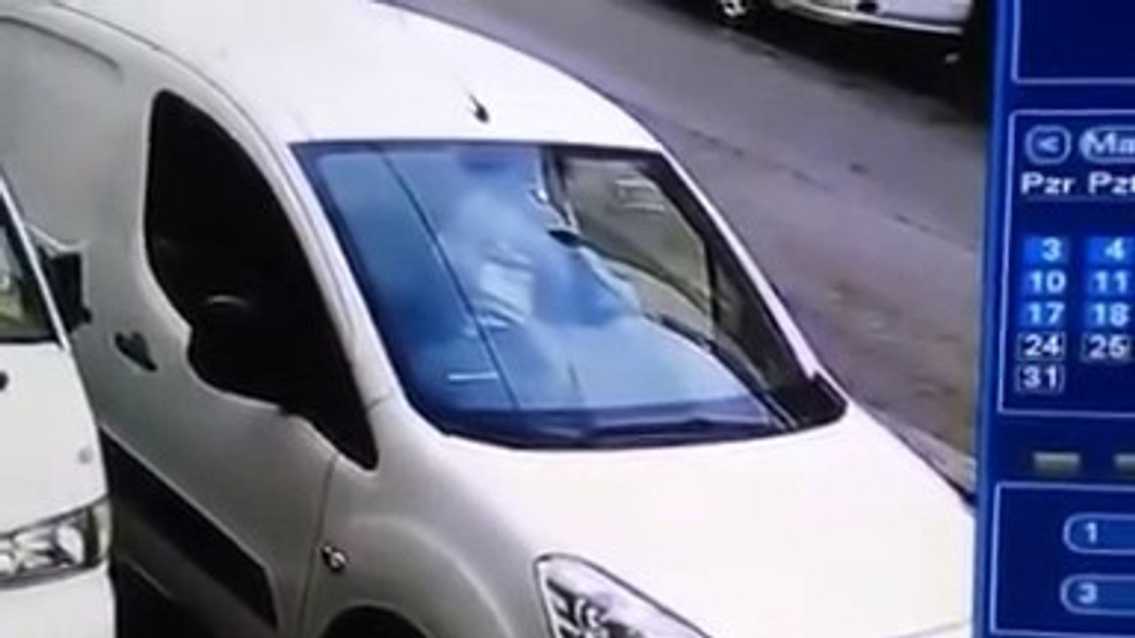 Do not smoke in a car LPG