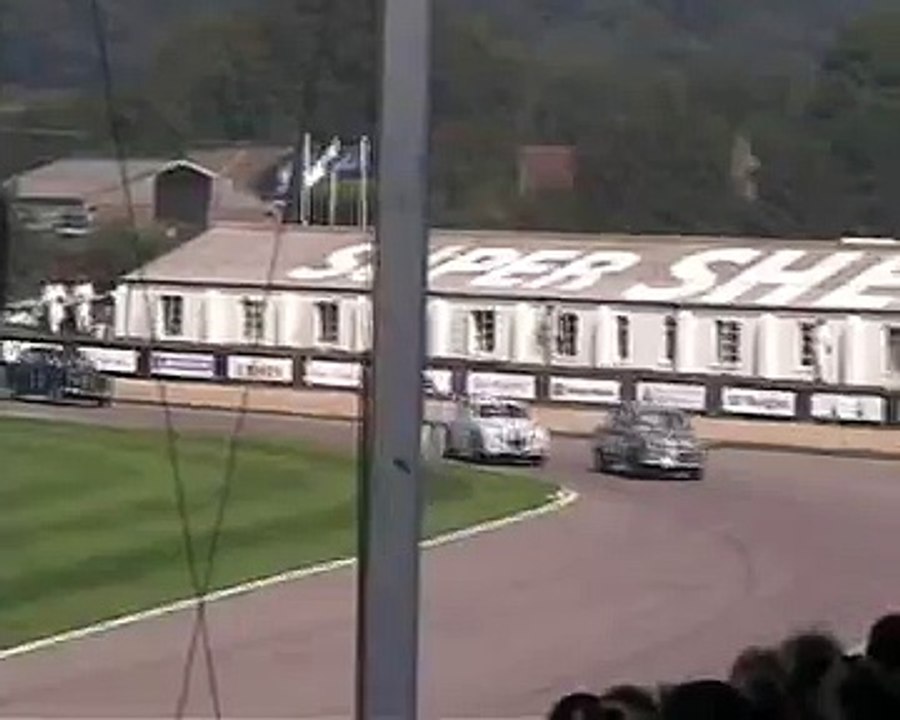 Austin A35 vs Jaguar