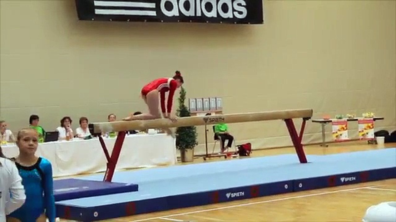 Teresa Greither Balken 2.Bundesliga in Ulm