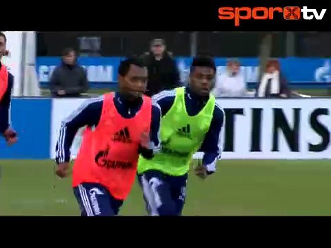 Bastos Schalke antrenmanında