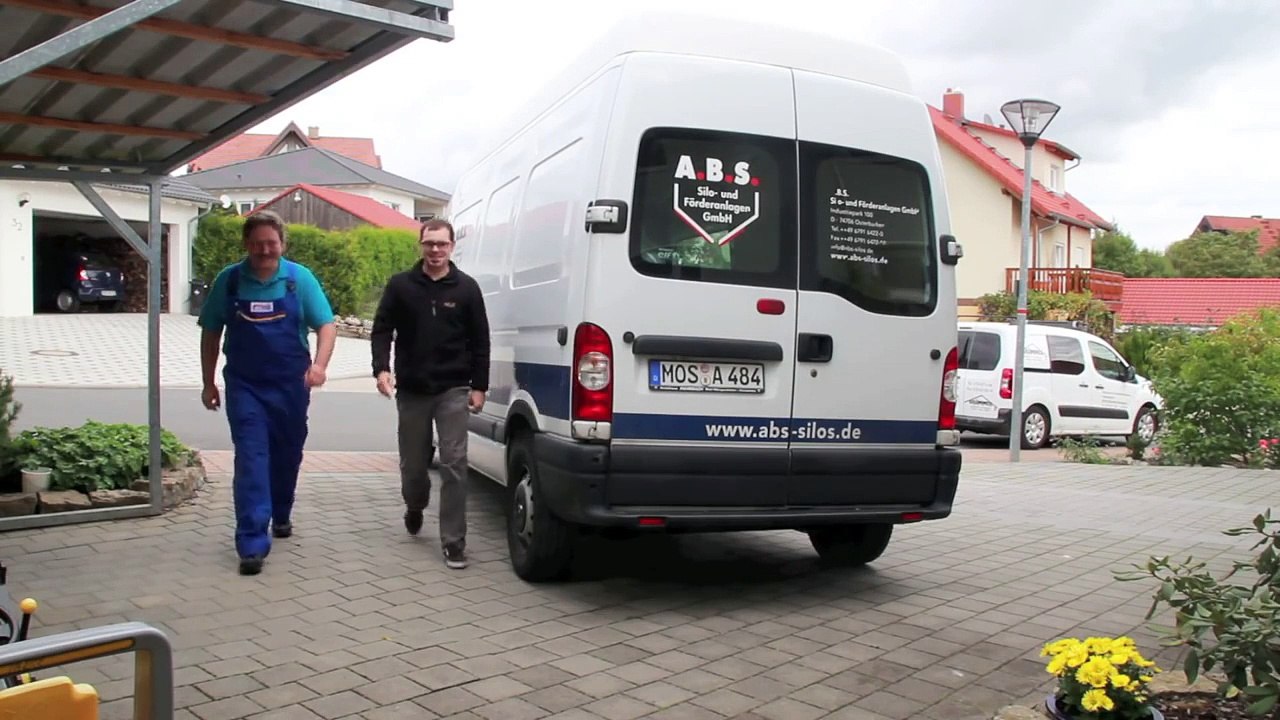 Silo-Montage eines A.B.S. Trogsilos für Holzpellets