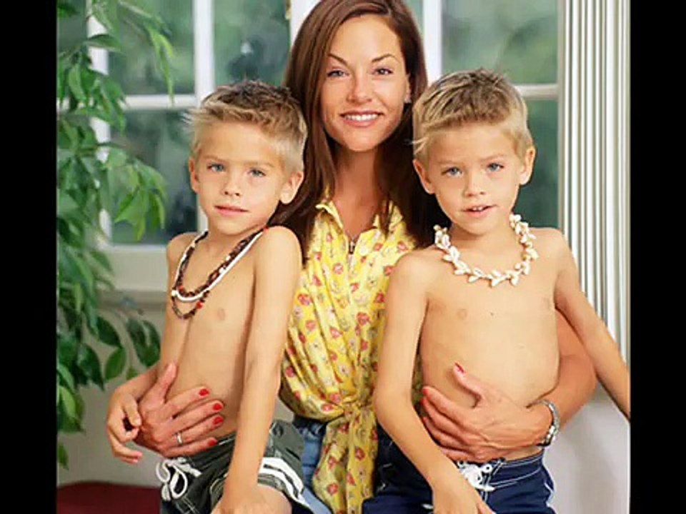 Dylan and Cole Sprouse as Babies
