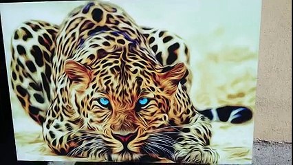 This Painting Is Incredible! Look What Happens After They Turn Off The Light!