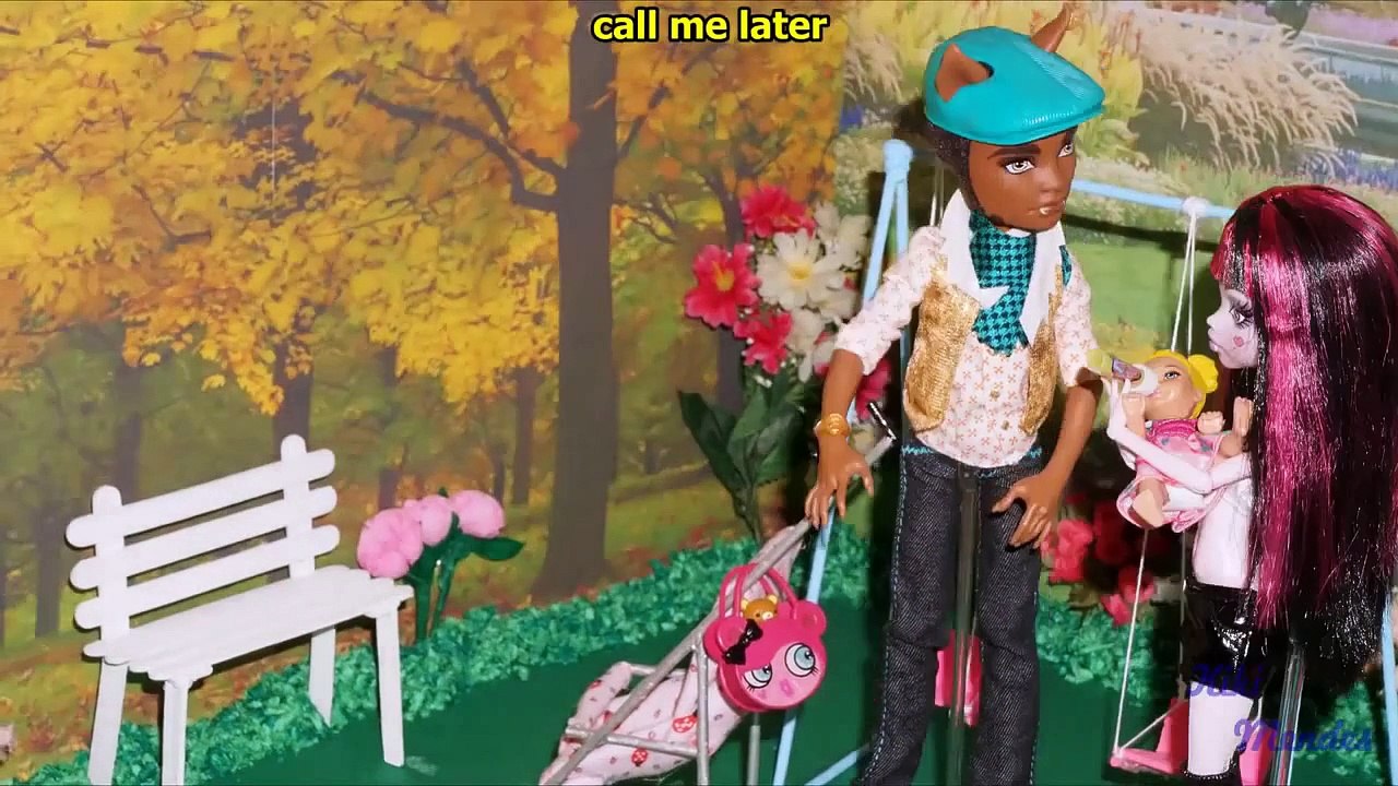 Monster High Draculaura in   The babysitter vampire stop motion