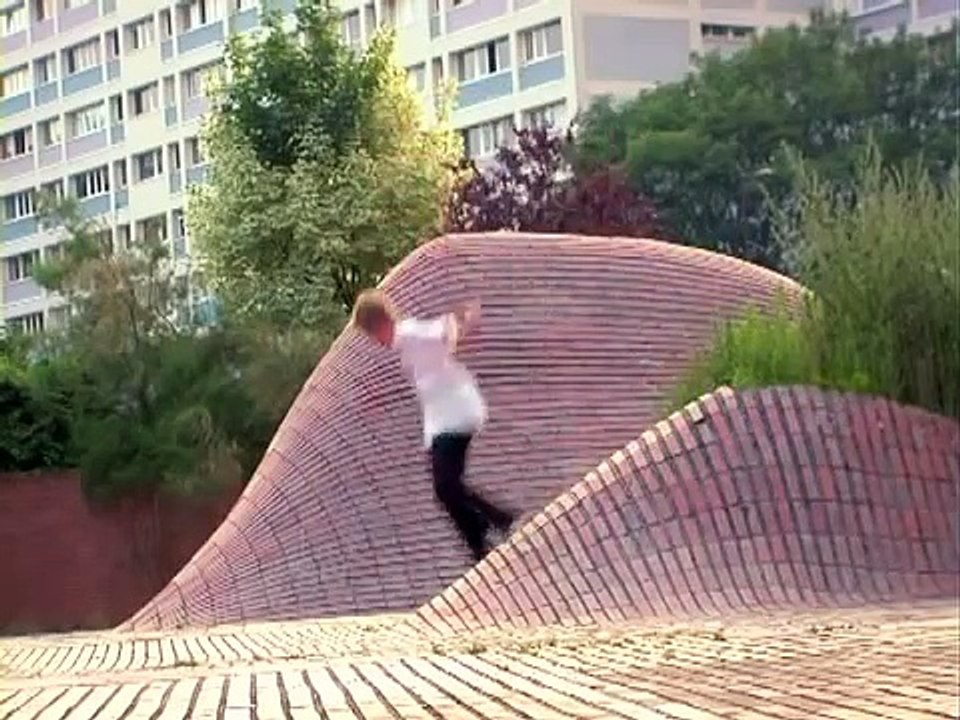 Barney Page Motive Skateboards 'dimensions'