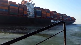 Tabrakan Kapal Tanker di Terusan Suez