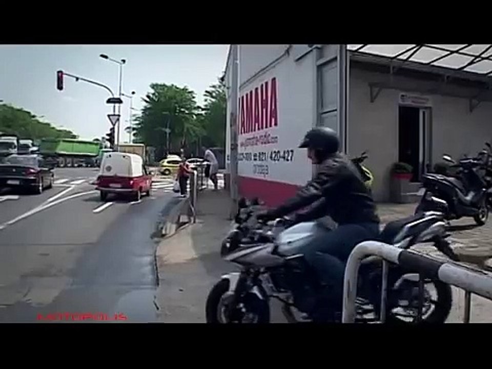 YAMAHA FZ6 Fazer @ Motopolis