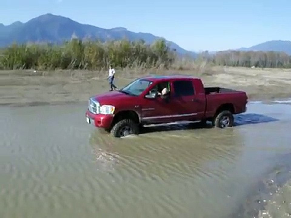 Ram 2500 mega cab mild wheelin'