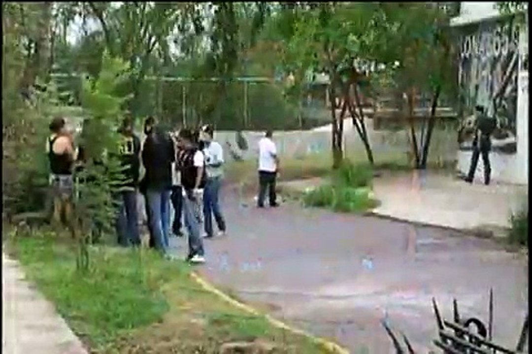 acribillan a joven de 14 años