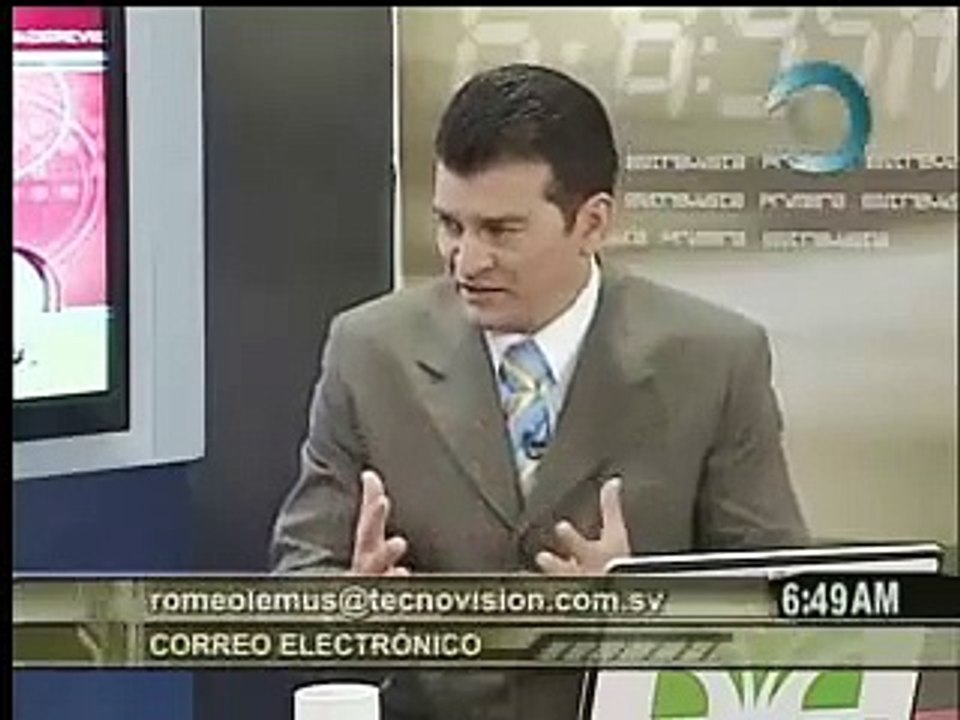 04/02/09 Analisis acerca de renuncia del candidato presidencial del PDC pt.2