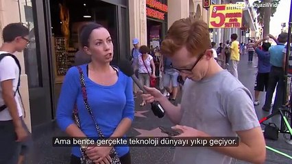 RÖPORTAJ ESNASINDA CEVAPLA İLGİLENMEMEK (ALTYAZILI ŞAKA)