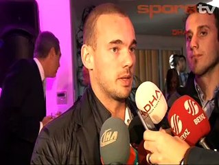 Sneijder'den transfer söylentilerine cevap!