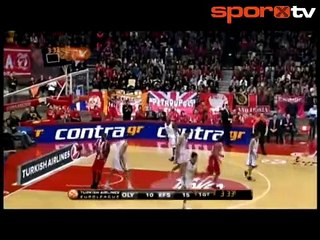 Anadolu Efes, Yunanistan'da yıkıldı!