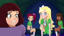 Drôle de nuit au Camp d'été! | LoliRock