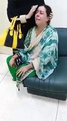 Mother of boy Cursing Imran Khan in Shaukat Khanum Hospital