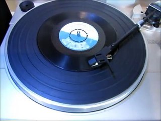 Gönül Artek Günlerim hep böyle acı Postacı Plak kaydı