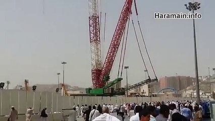 Falling of Crane in Makkah during Construction